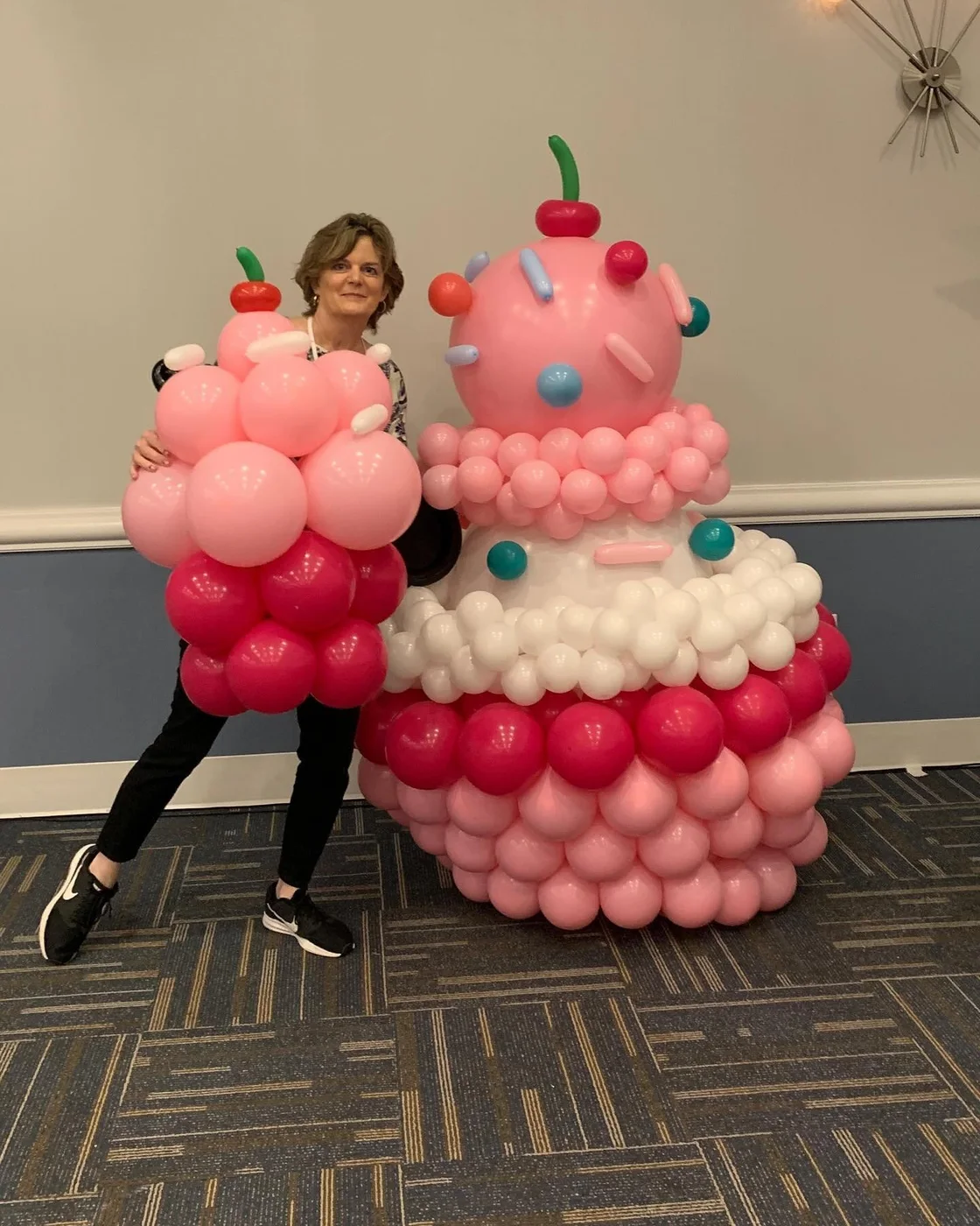 Patty with a giant balloon cupcake