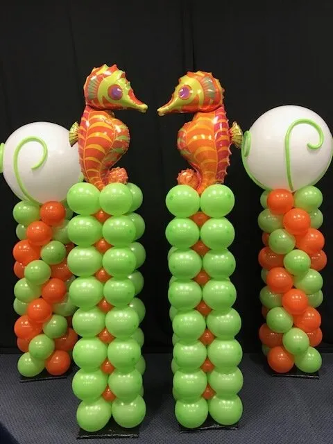 Seahorse column pair