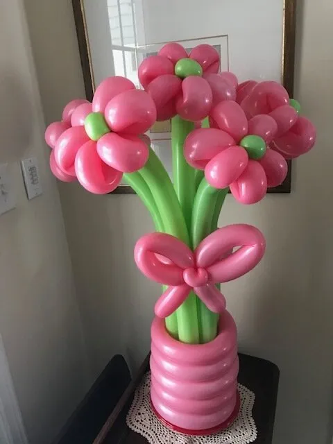 Balloon flower bouquet centerpiece